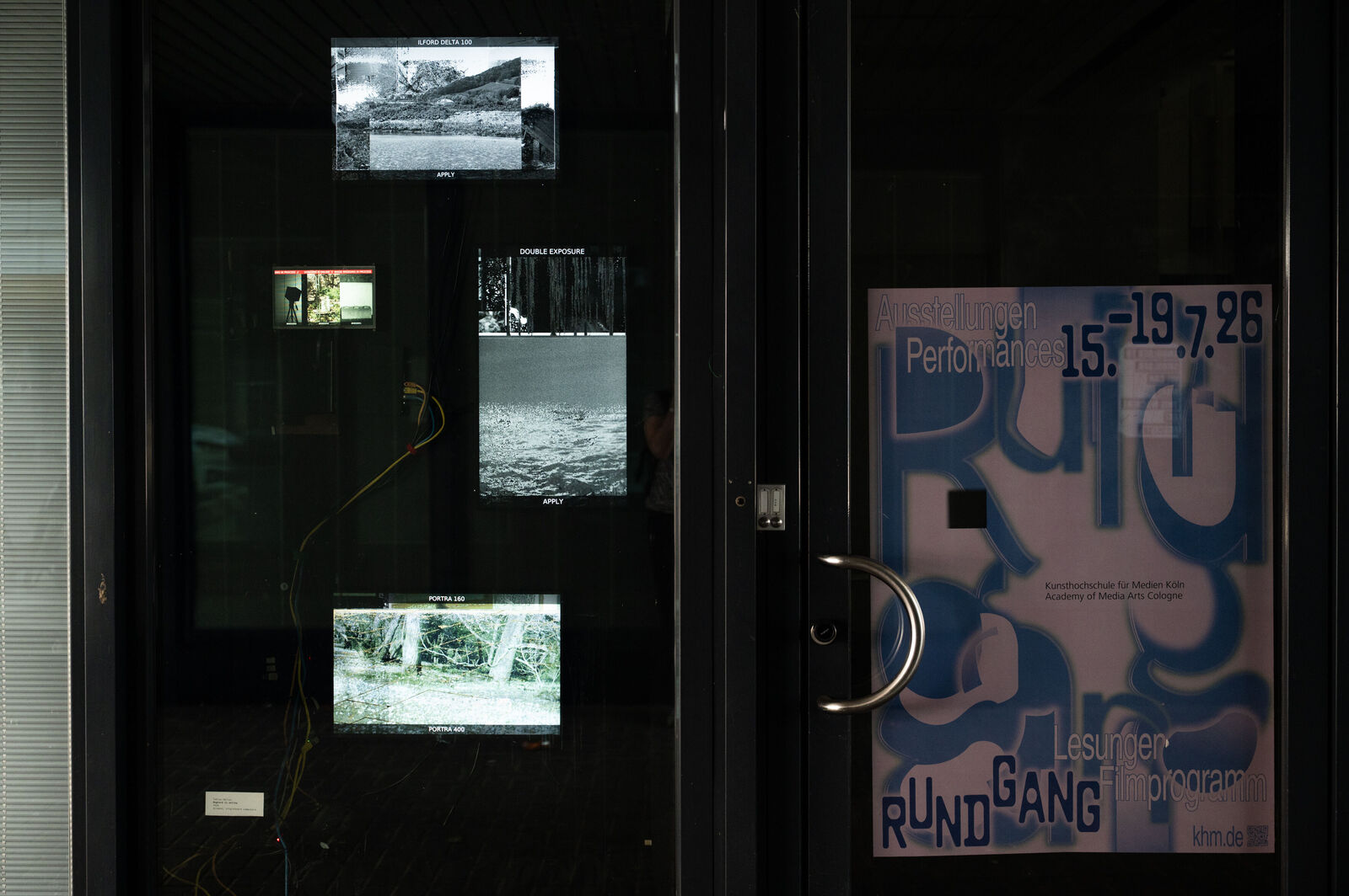 Code Collective, Schaufenster-Ausstellung