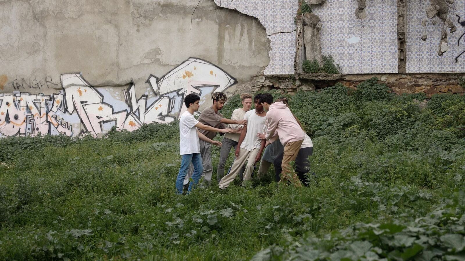 Gallery image of the project تَناثُر البحر (Scattered Sea) 