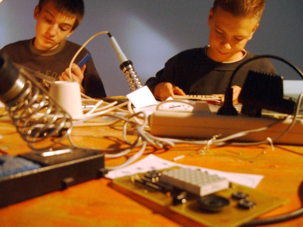 Cover image of the project GameboyWerkstatt