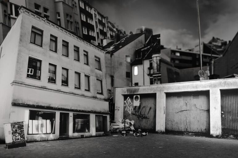 Cover image of the project Nekropolis