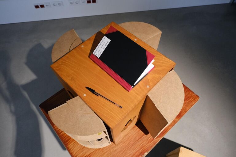 Cover image of the project Curio Box of Smells