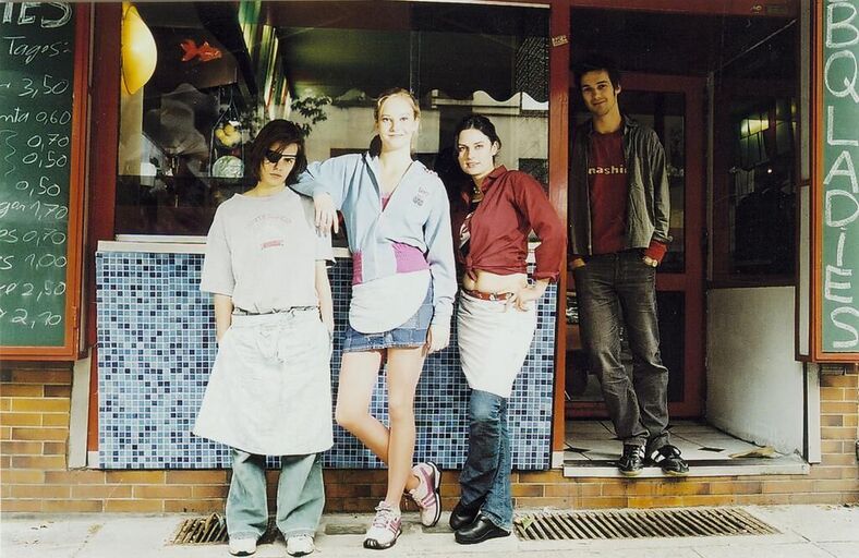 Cover image of the project The Barbecue-Ladies