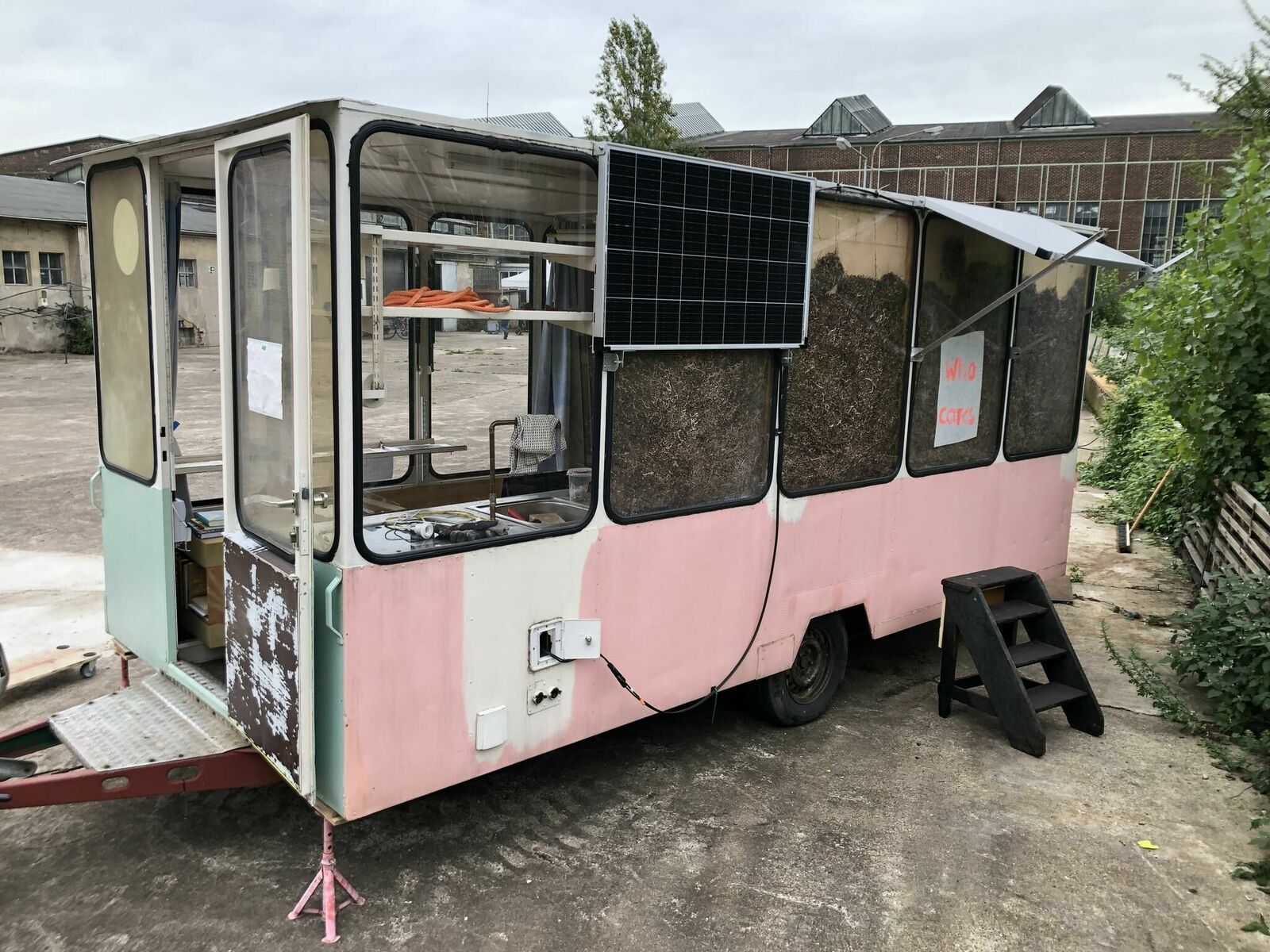 Gallery image of the project Künstler*innenkabine in Belebung