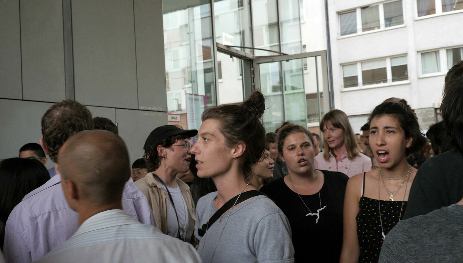 Cover image of the project Walter Palmer Shot A Lion: A Choreographic Score For The Many