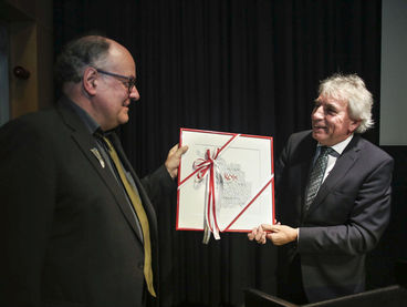 (v.l.) Prof. Dr. Hans Ulrich Reck und Oberbürgermeister Jürgen Roters