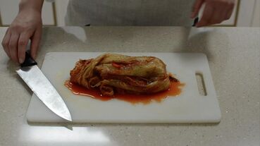 „How to cook Kimchi Jjigae” Cover image of the project How to cook Kimchi JjigaeMIYEOKGUK