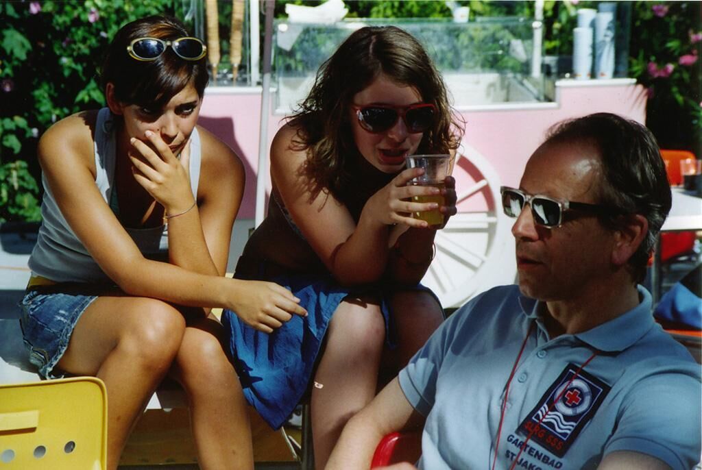 Cover image of the project Poolside