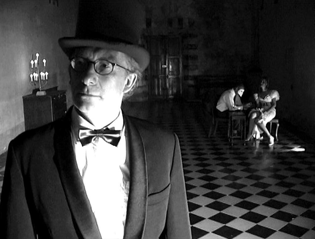 Gallery image of the project U.S.O. / Berührungen befreundeter Staaten