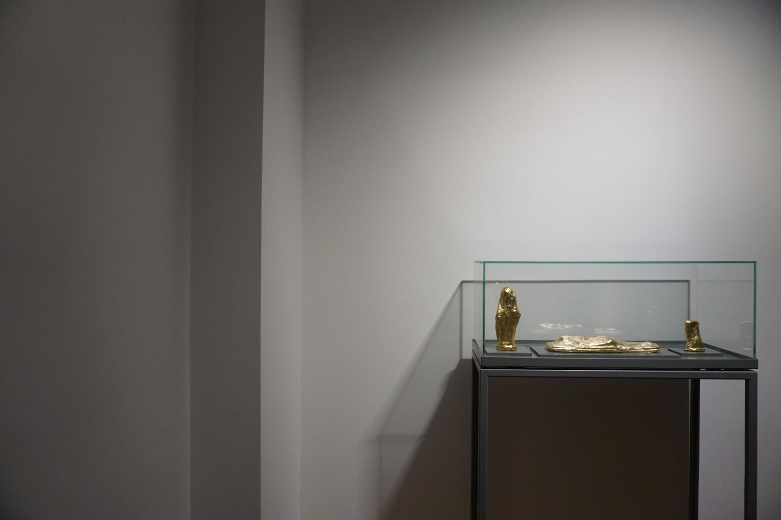 Cover image of the project Iconoclasm-Iconodulism