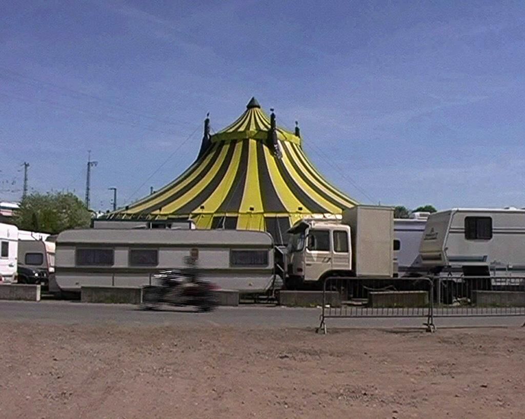 Gallery image of the project Capriolen, die Kinder vom Zirkus Flic Flac