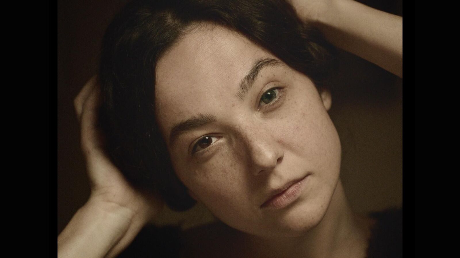 Gallery image of the project On the other side of the pillow a rose was blossoming