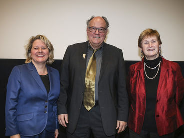 (v.l.) Ministerin Svenja Schulze, Rektor Prof. Dr. Hans Ulrich Reck und Ministerin a. D. Anke Brunn beim Festakt