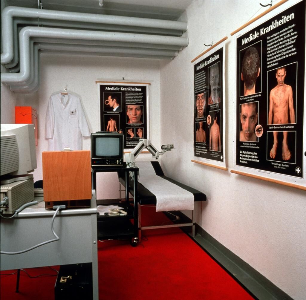 Cover image of the project Institut für mediale Krankheiten