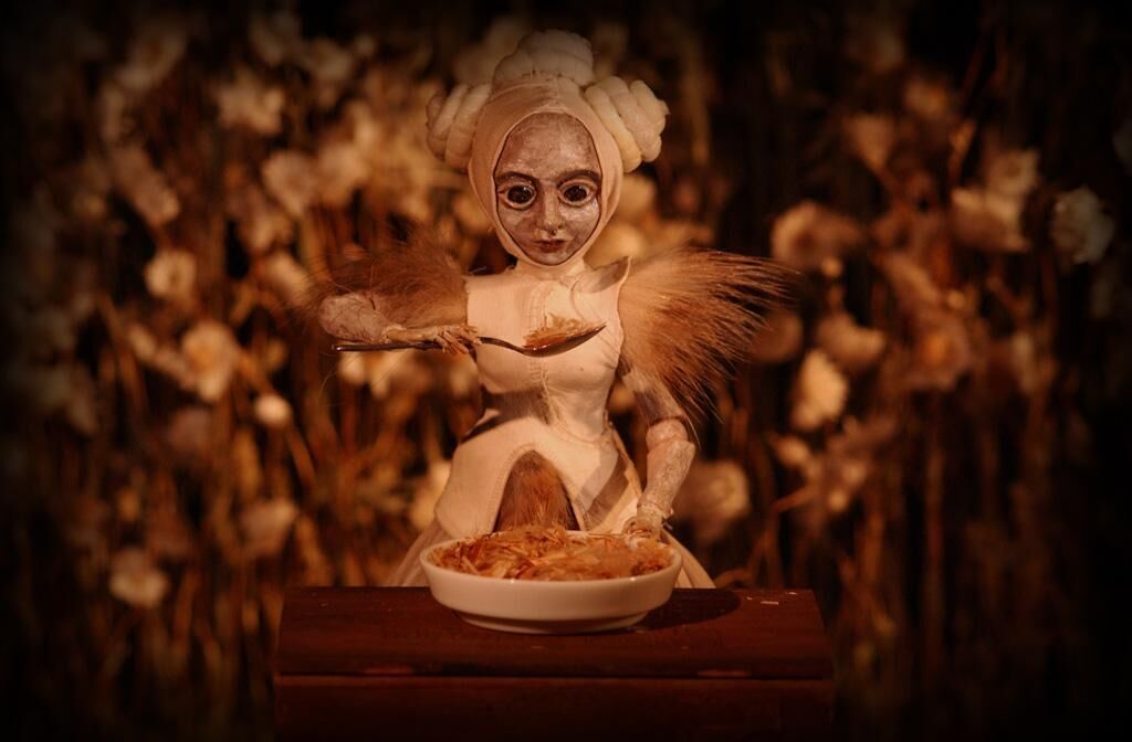 Cover image of the project Children of Honey