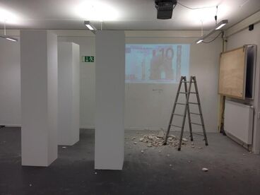Zehn Euro die Stunde Gallery image of the project Zehn Euro die Stunde