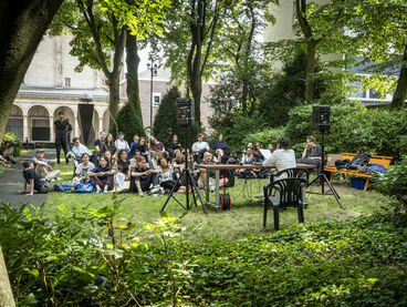Lesung Bibliotheksgarten